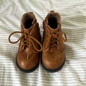 Baby boots size 4